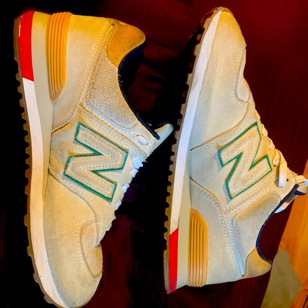 Wore quite a bit but still in very good condition just can’t fit them anymore